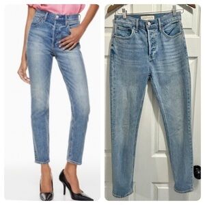 Aritzia Denim Forum The Yoko High Rise
Slim High Rise Denim Jeans Size 25 28L